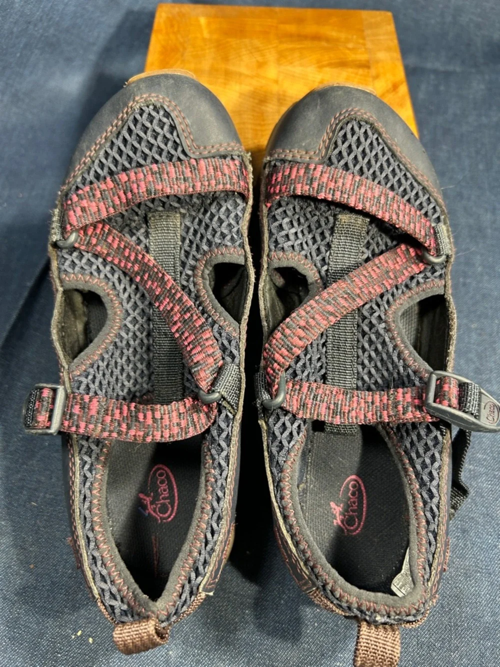 Chaco adjustable slip on shoes